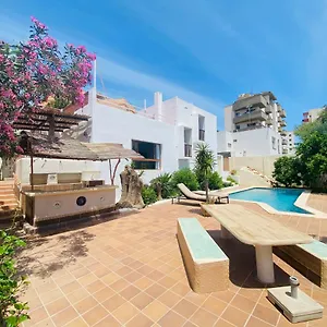 Robles En Playa Den Bossa Con Piscina Privada Sant Jordi de ses Salines